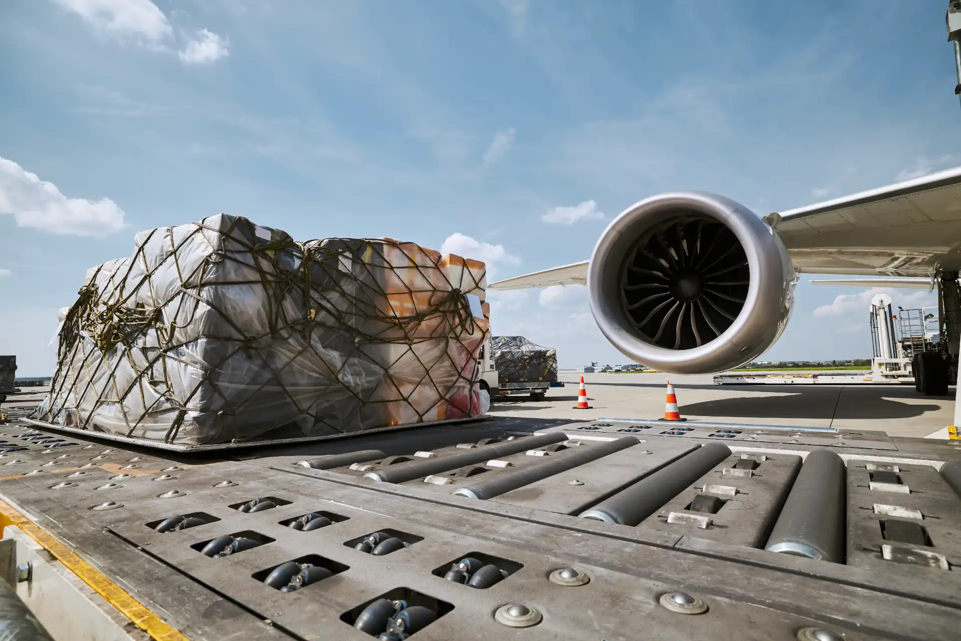 skyroute tracking